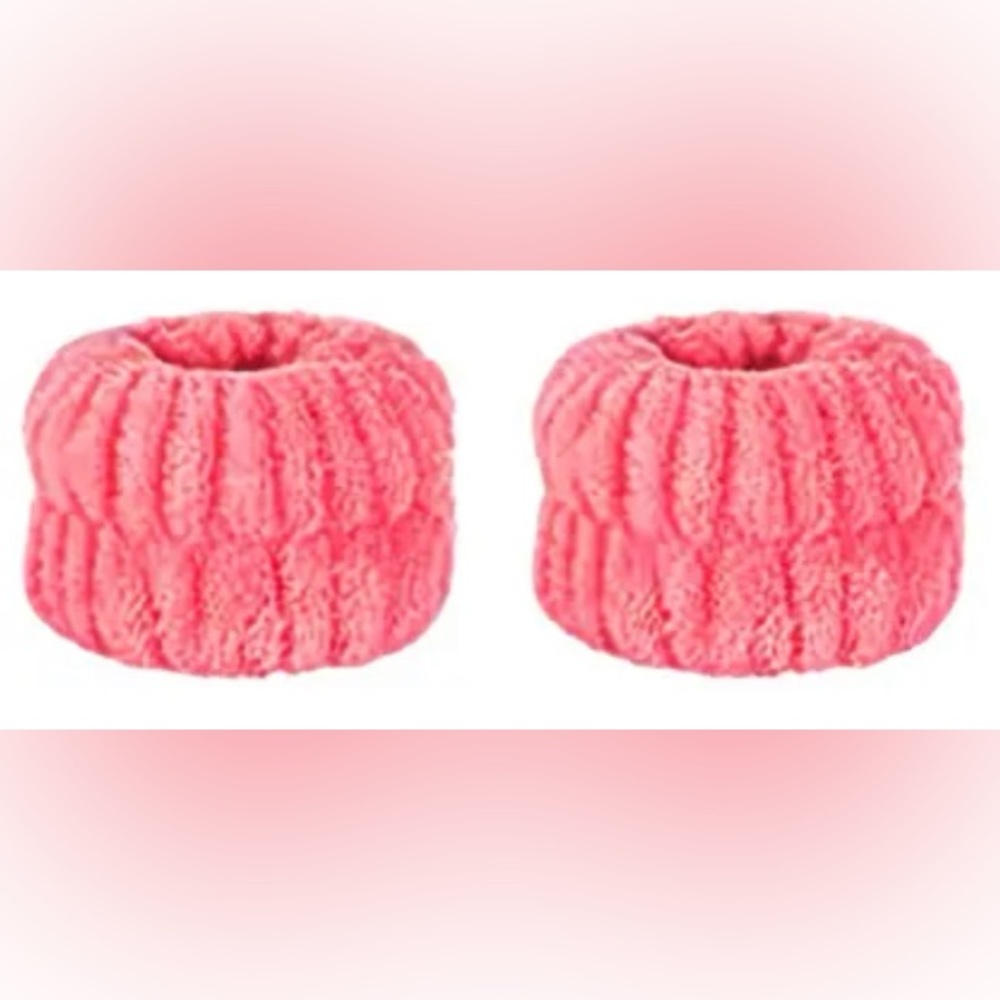 Elle Pink Wristband Set for Skincare Routine